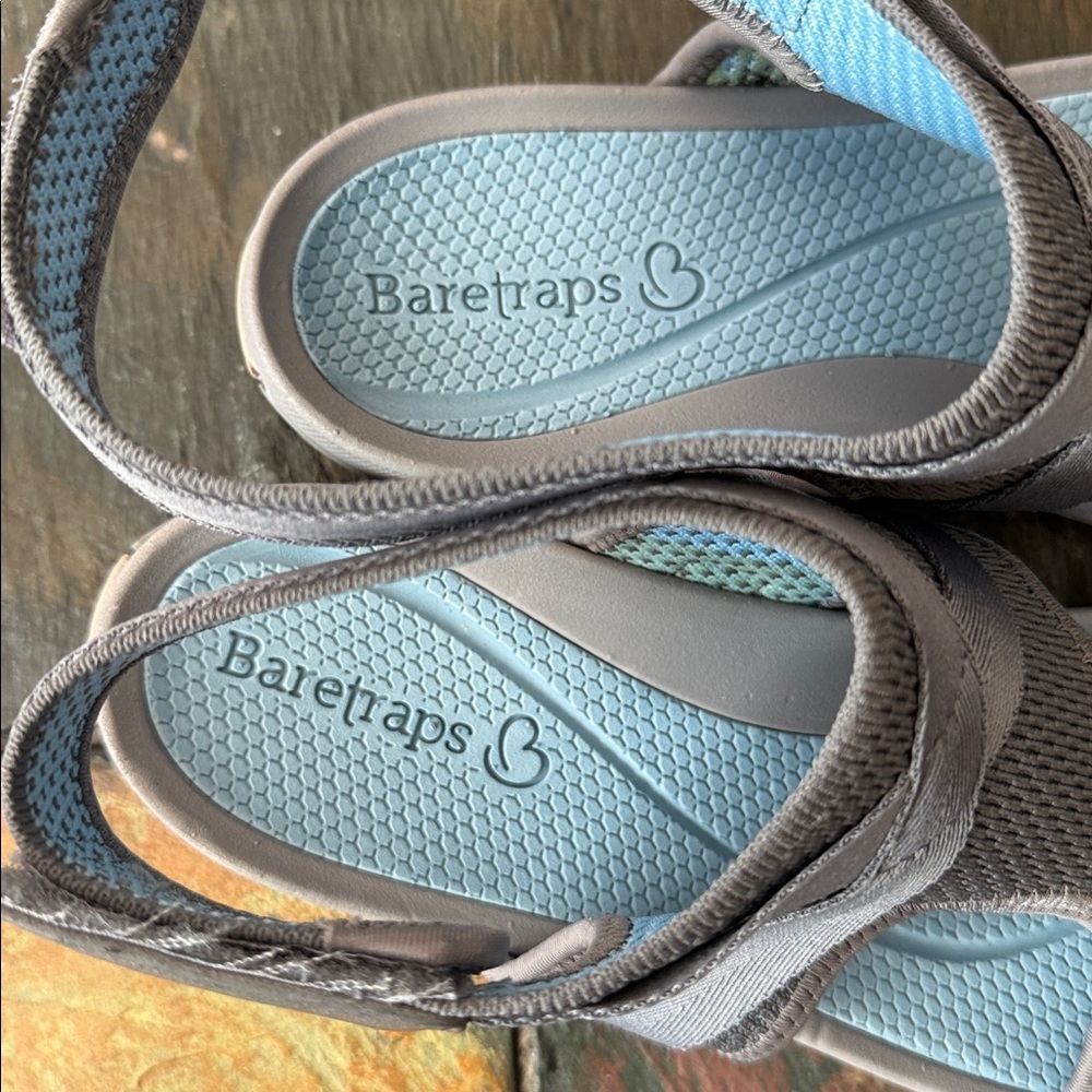 BareTraps Soozie Rebound Technology Gray Light Blue Footbed Sport Sandal Size 9 - Picture 10 of 12